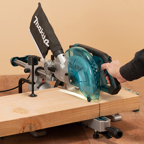 Пила торцовочная MAKITA LS0816F (1200Вт,216х30мм,сечение65*305мм,5000об/мин,пл.пуск,прицел): фото 5